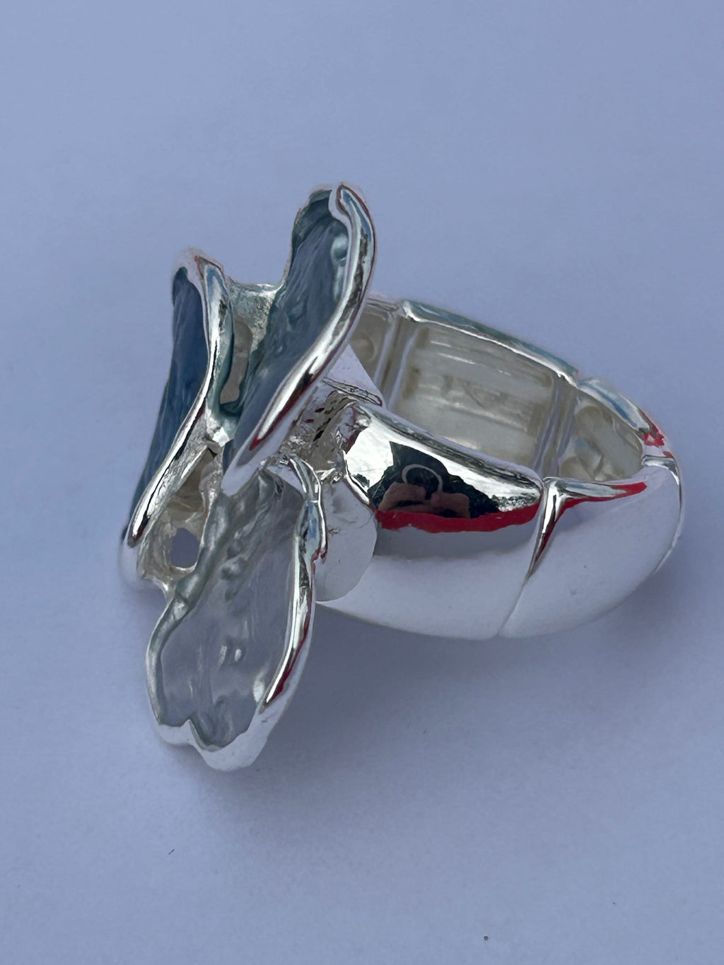 Flower Design Blue Tones Expandable Ring